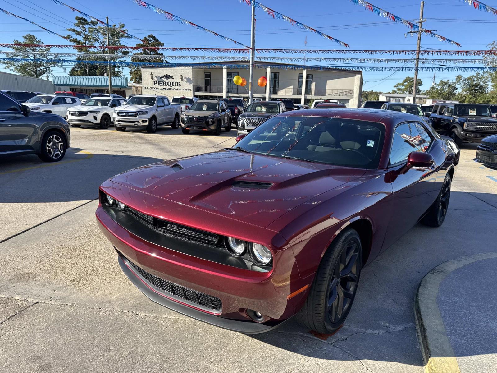 2022 Dodge Challenger SXT photo 3