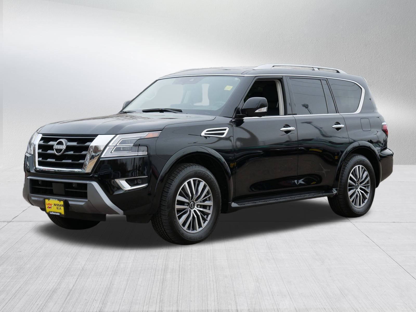 2024 Nissan Armada SL photo 3