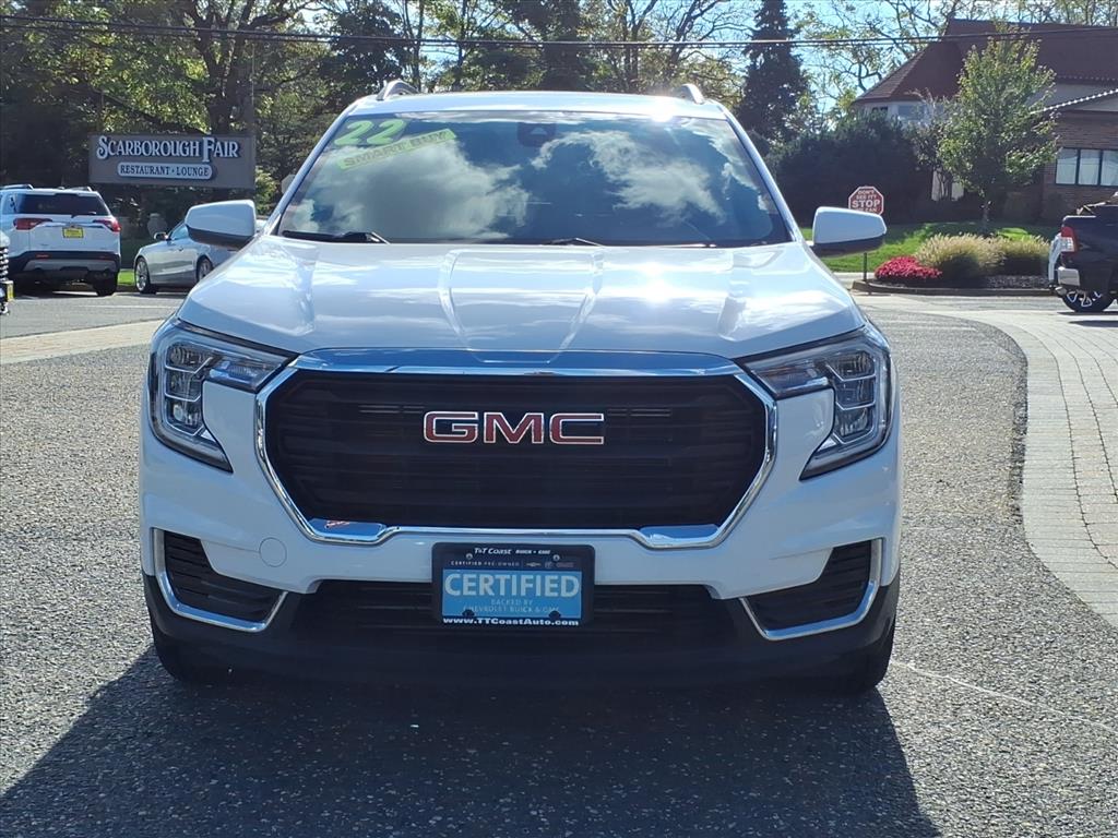 2022 Gmc Terrain SLE photo 2