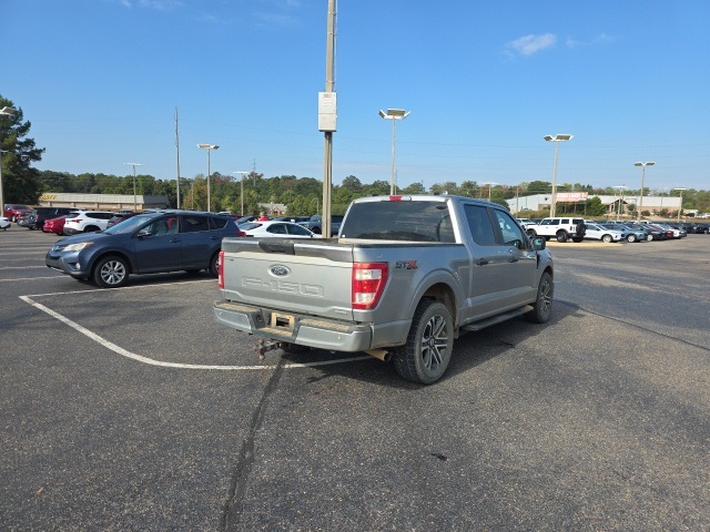 2022 Ford F-150 XL photo 3