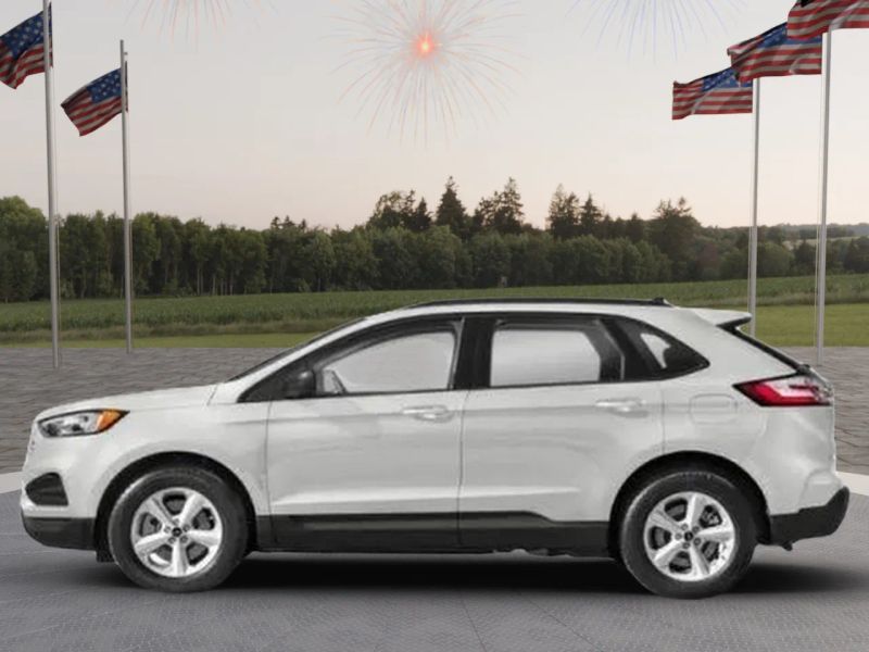 2024 Ford Edge SE photo 3