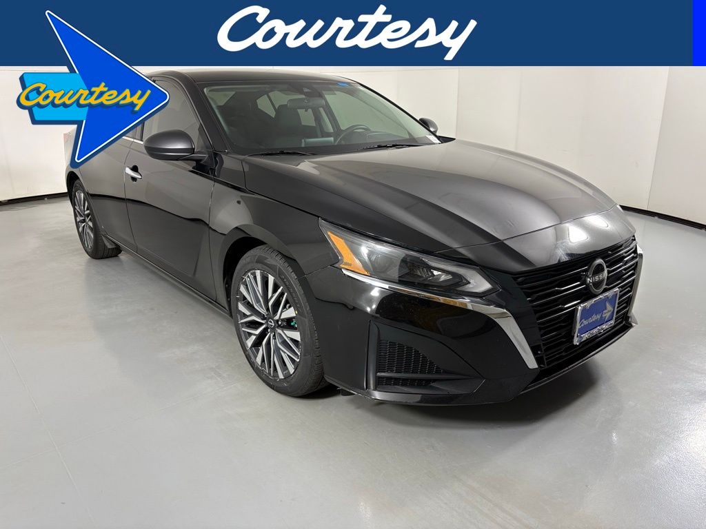 2024 Nissan Altima SV