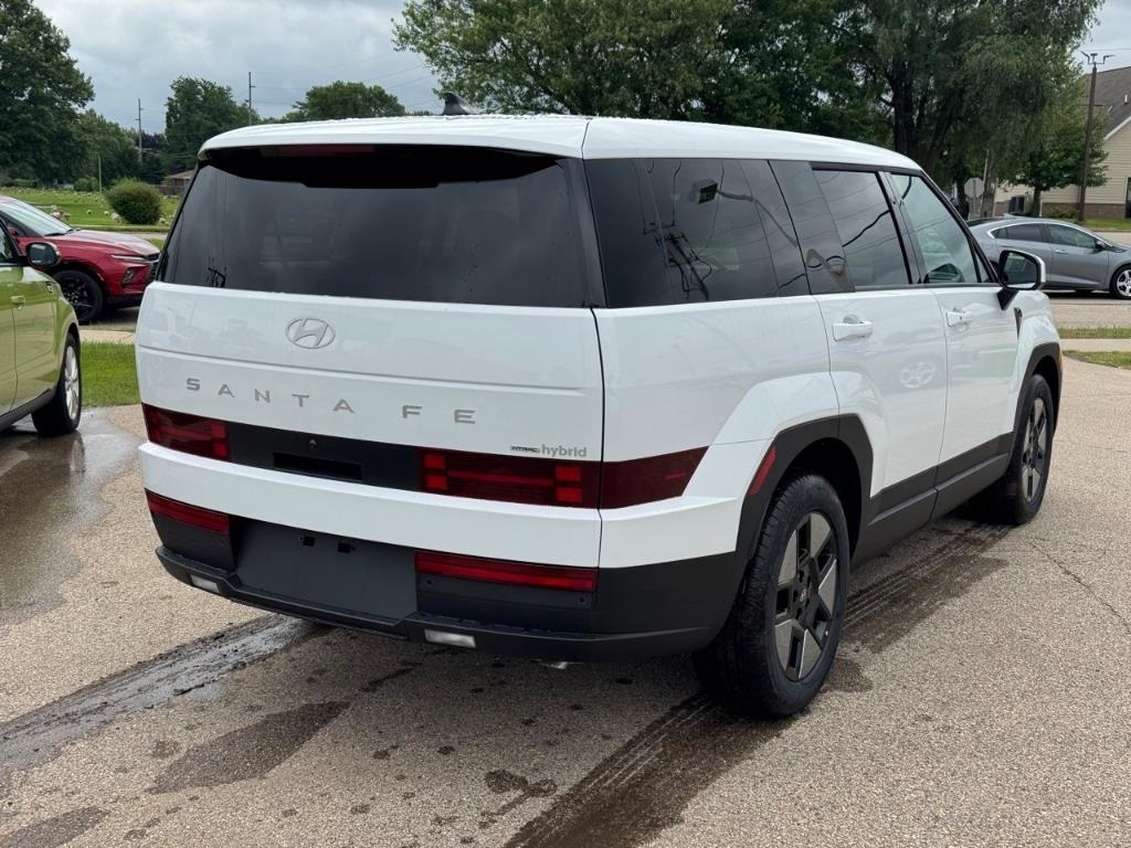 2026 Hyundai Santa Fe SE photo 2