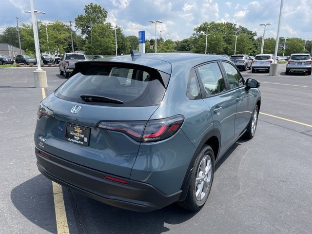 2025 Honda HR-V LX photo 3