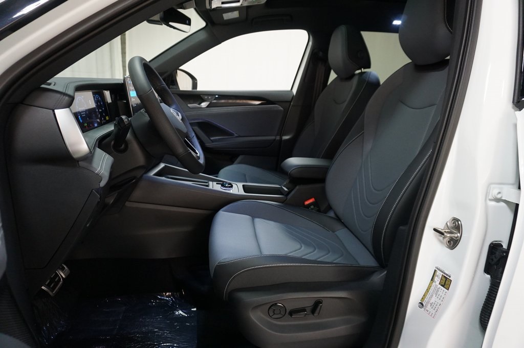 2025 Volkswagen Tiguan SE R-Line Black photo 6