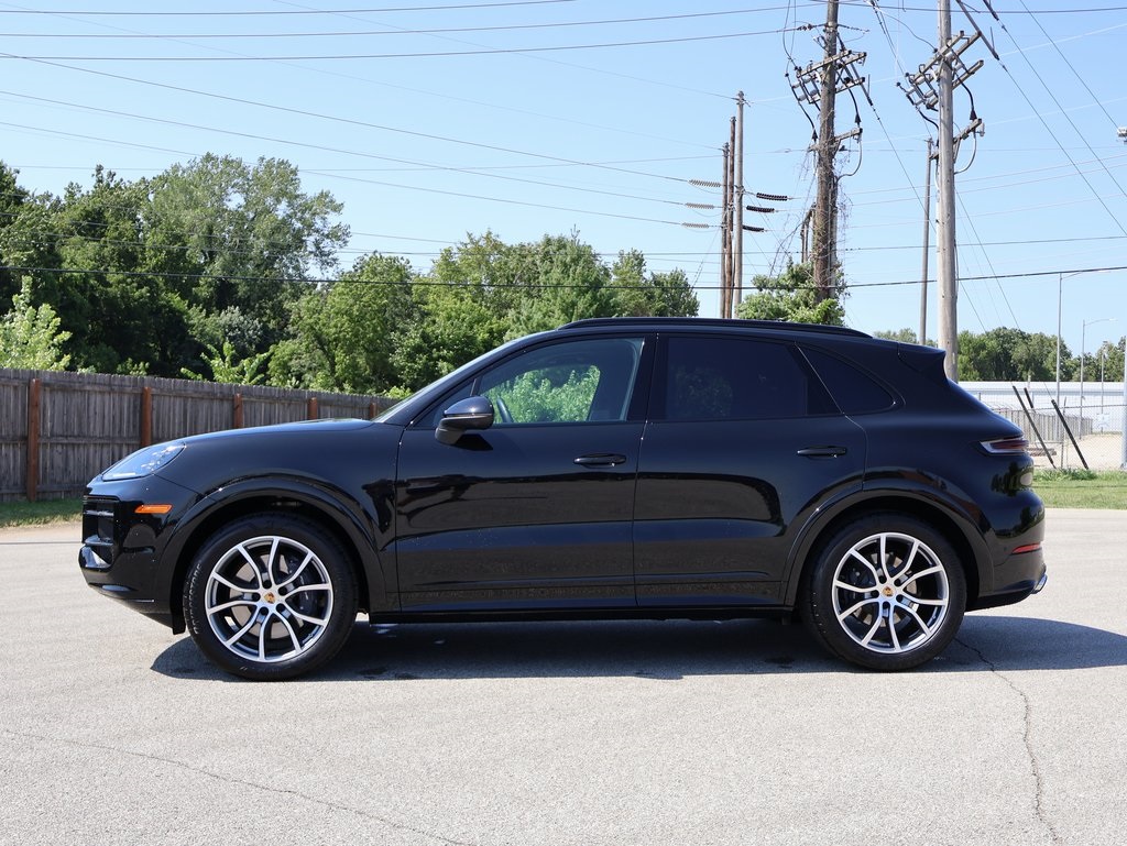 Certified 2025 Porsche Cayenne Base with VIN WP1AA2AY2SDA01792 for sale in Kansas City