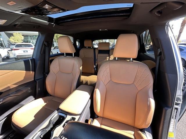 2024 Lexus RX Premium photo 13