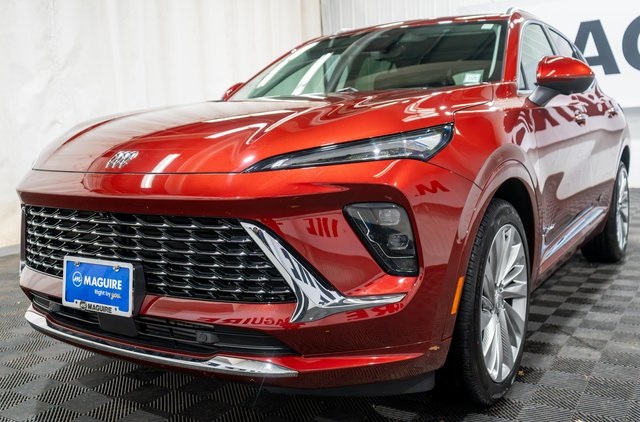 2024 Buick Envision Avenir photo 2