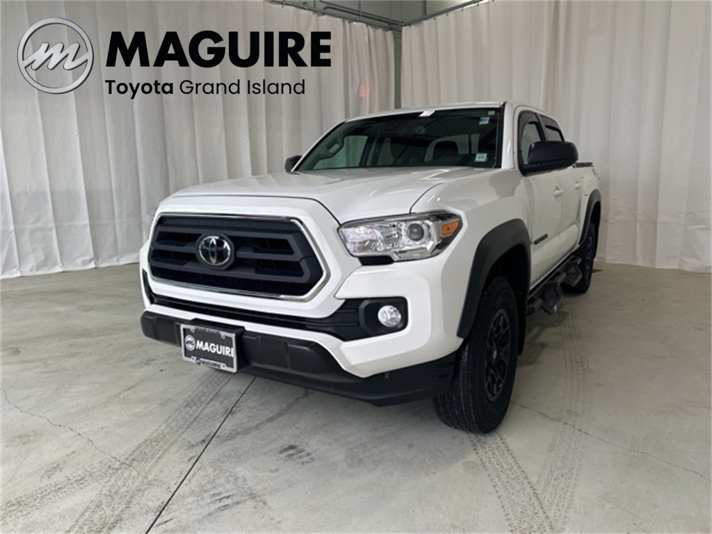 2023 Toyota Tacoma SR5's photo