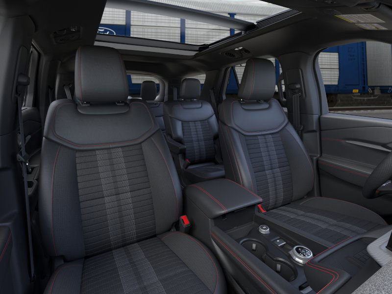 2025 Ford Explorer ST-Line photo 9