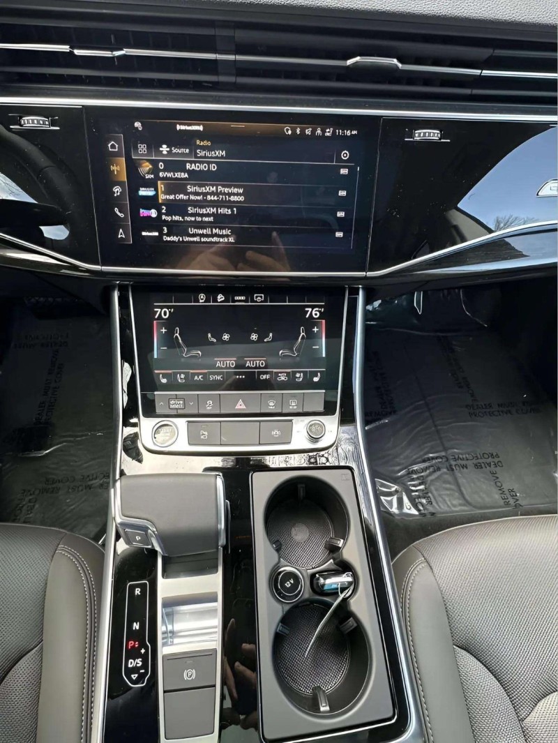 2025 Audi Q8 55 Premium Plus photo 12