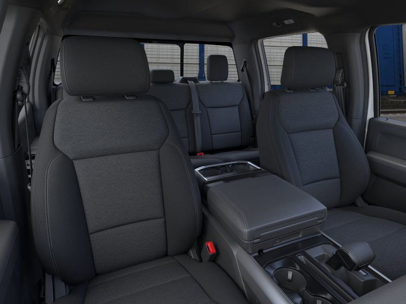 2025 Ford F-150 XLT photo 8
