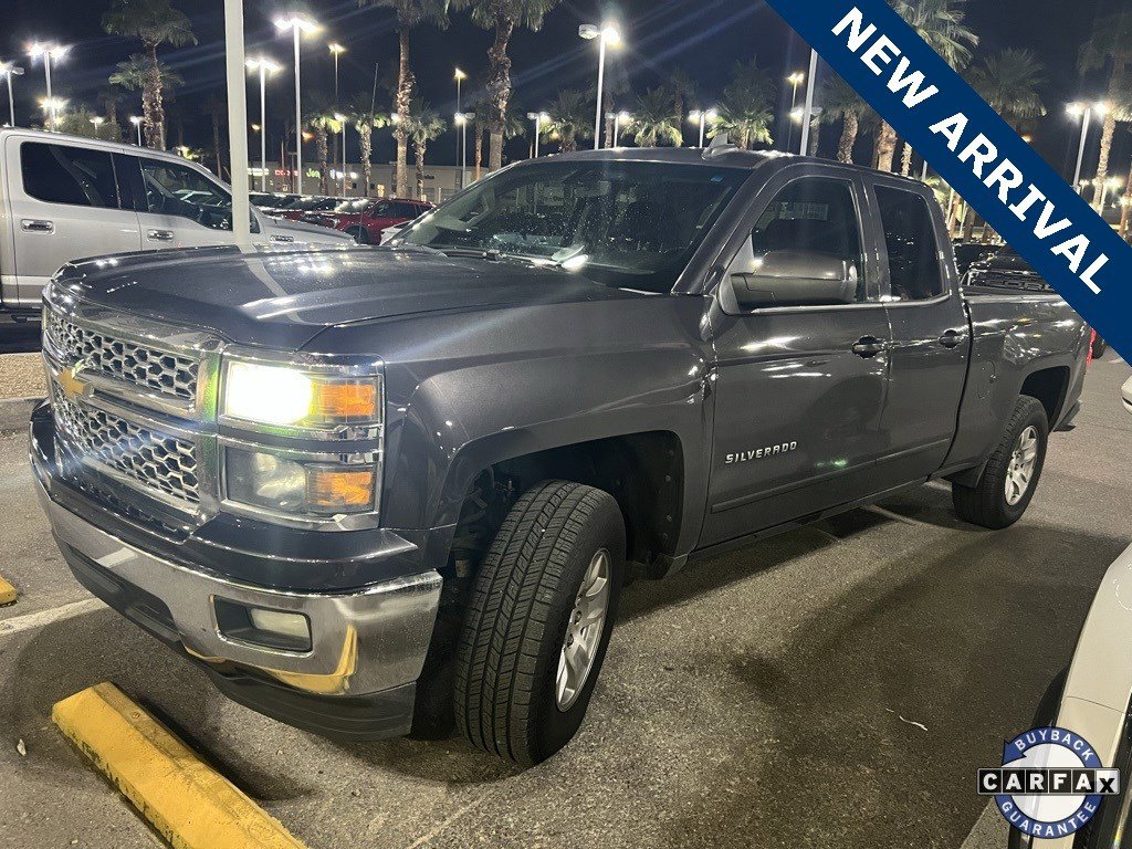 2015 Chevrolet Silverado 1500 LT photo 2