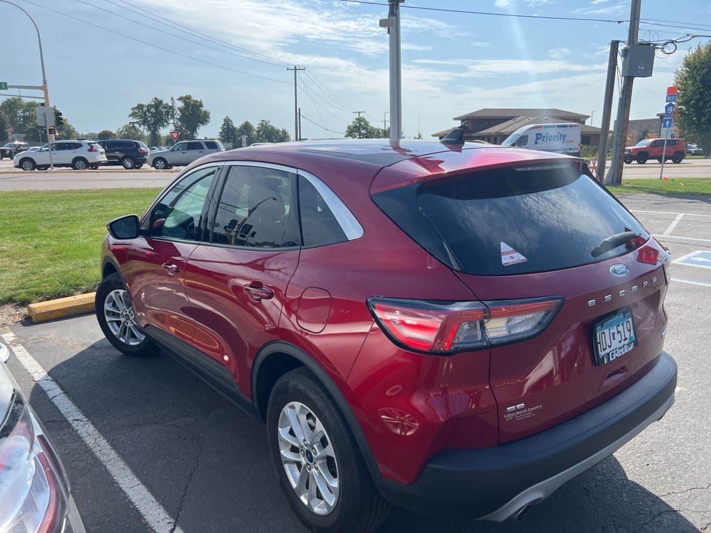 2020 Ford Escape SE photo 4
