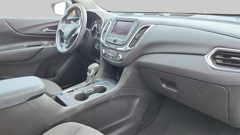 2024 Chevrolet Equinox LT photo 28