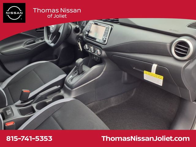 2025 Nissan Versa 1.6 S photo 16