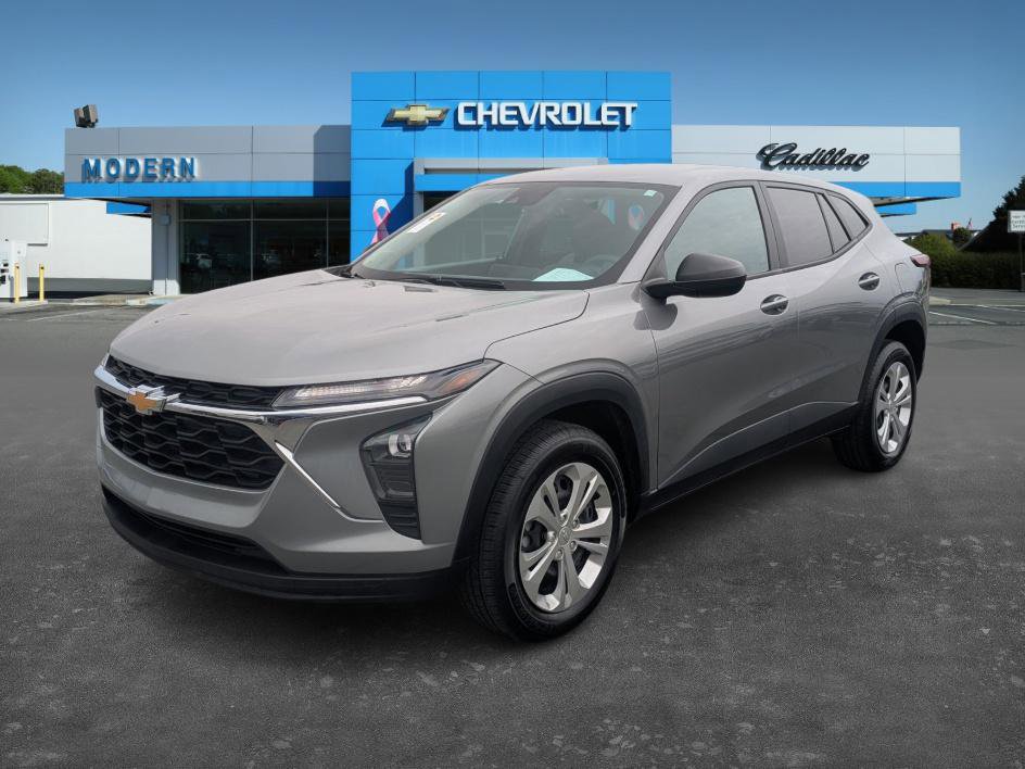 2024 Chevrolet Trax LS's photo