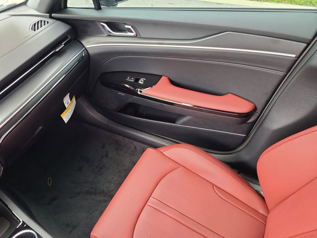 2026 Kia K5 GT-Line photo 17