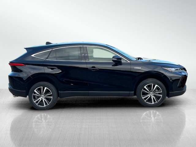 2021 Toyota Venza LE photo 4