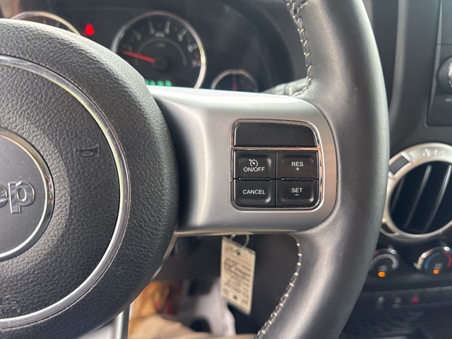 2015 Jeep Wrangler Freedom photo 19
