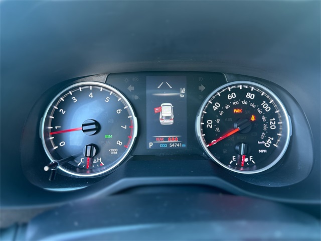 2021 Toyota RAV4 XLE photo 16