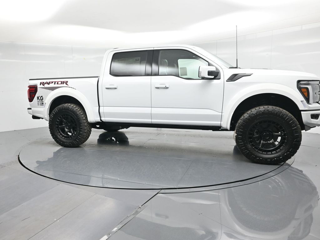2025 Ford F-150 Raptor photo 31