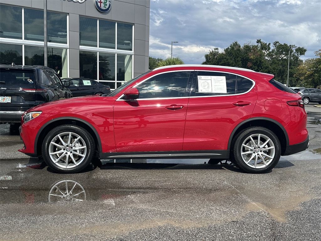 2018 Alfa Romeo Stelvio Ti photo 4