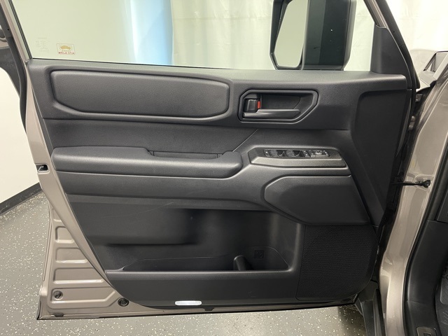 2025 Toyota Land Cruiser photo 9