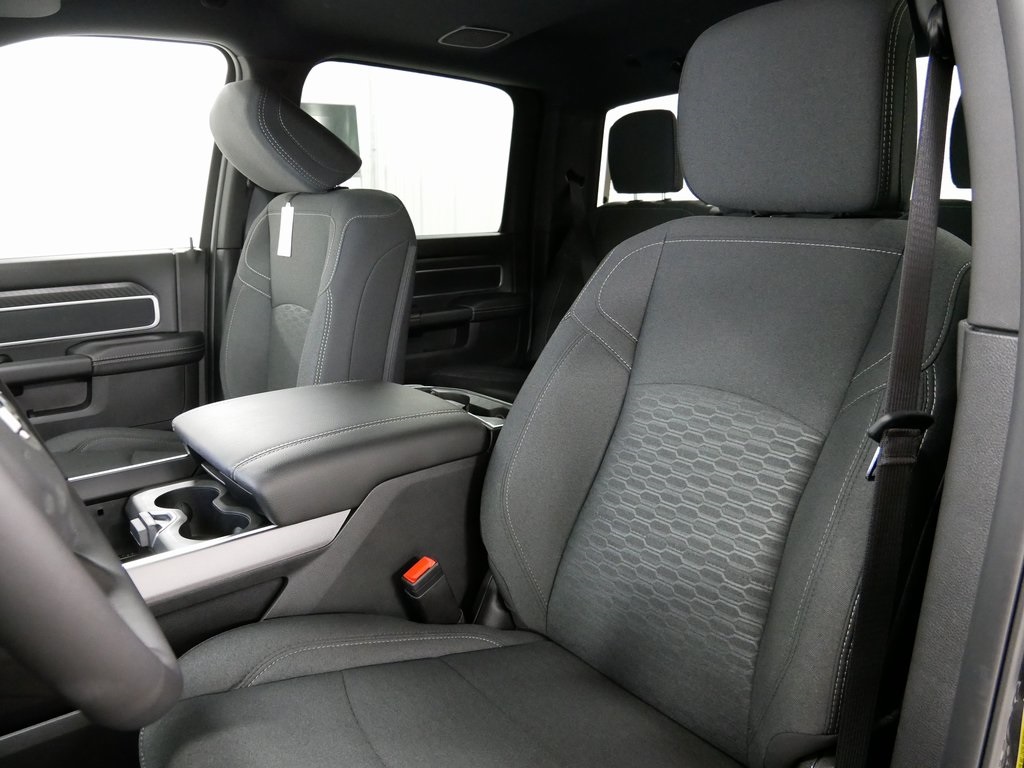 2026 Ram 3500 Big Horn photo 9