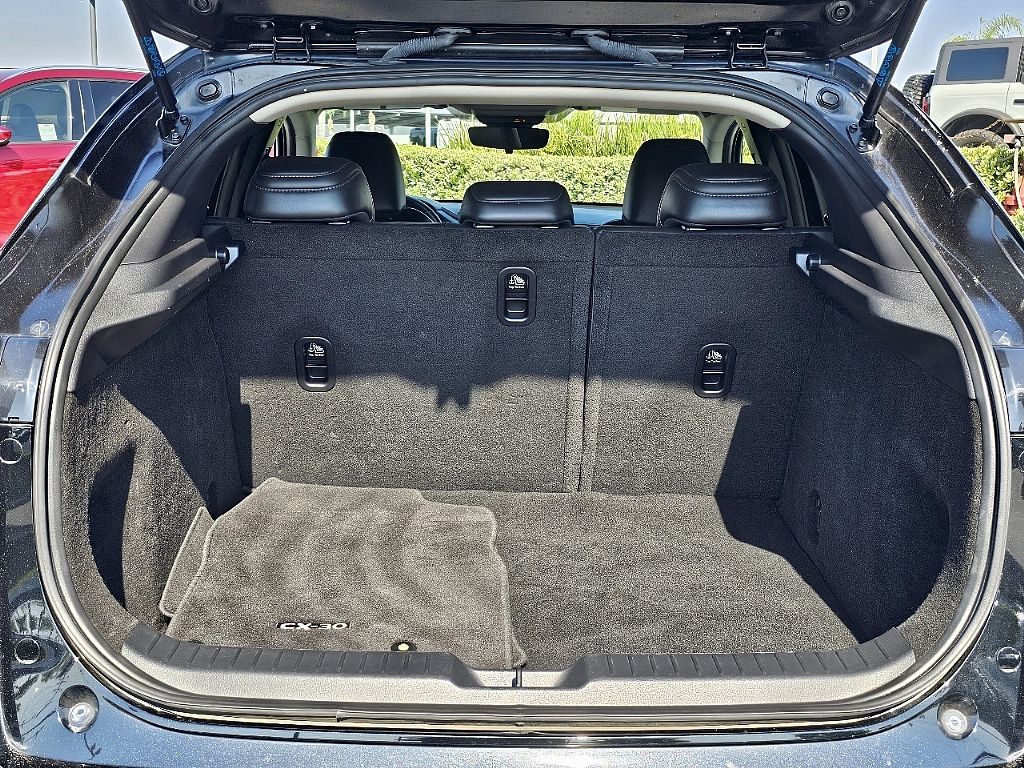 2022 Mazda CX-30 2.5 Select photo 11