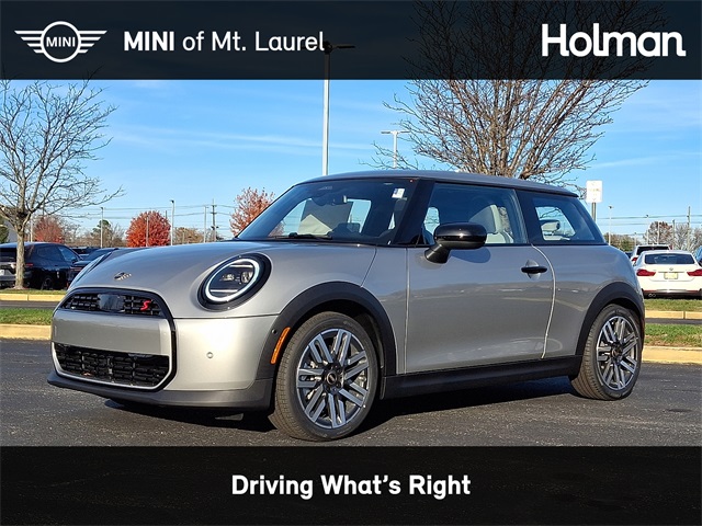 2026 MINI Hardtop 2 Door S's photo
