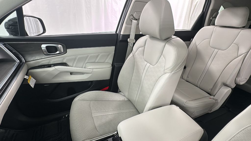 2026 Kia Sorento X-Line SX photo 12