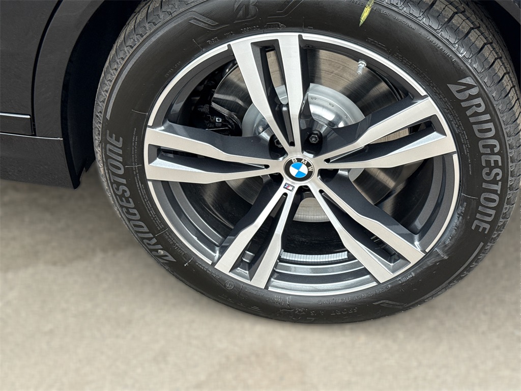2026 Bmw X7 M60i photo 14