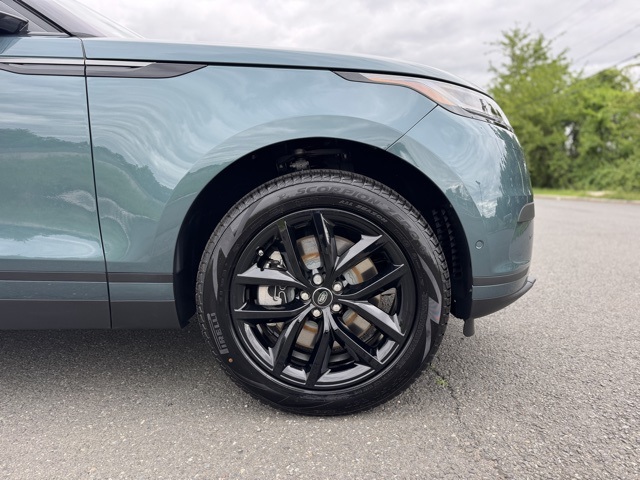 2026 Land Rover Range Rover Velar S photo 8