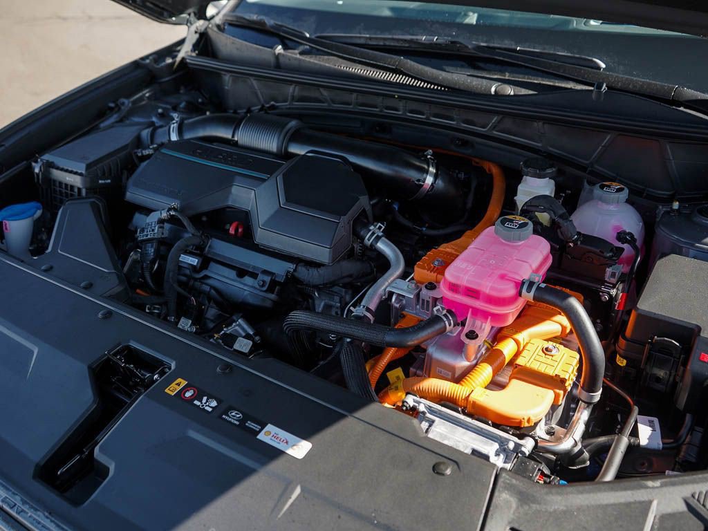 2025 Hyundai Tucson Hybrid Limited photo 6