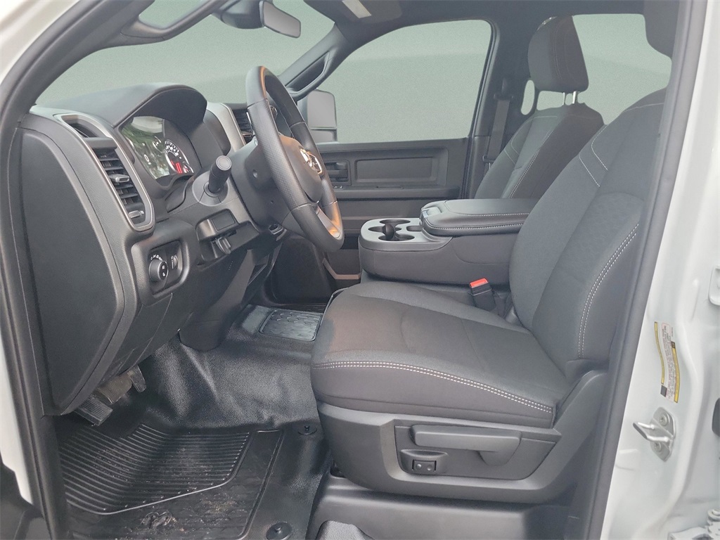 2026 Ram 3500 Tradesman photo 12