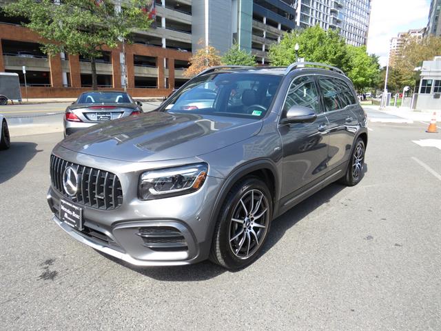 2025 Mercedes-Benz GLB GLB35 AMG's photo