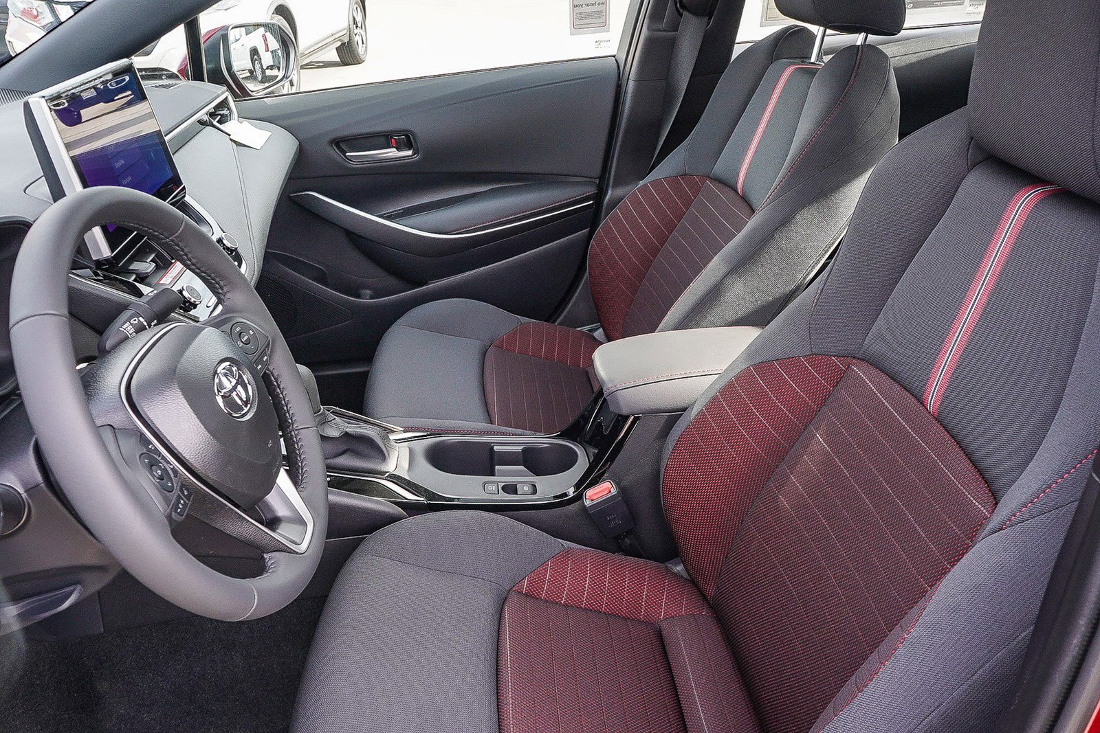 2025 Toyota Corolla SE photo 25