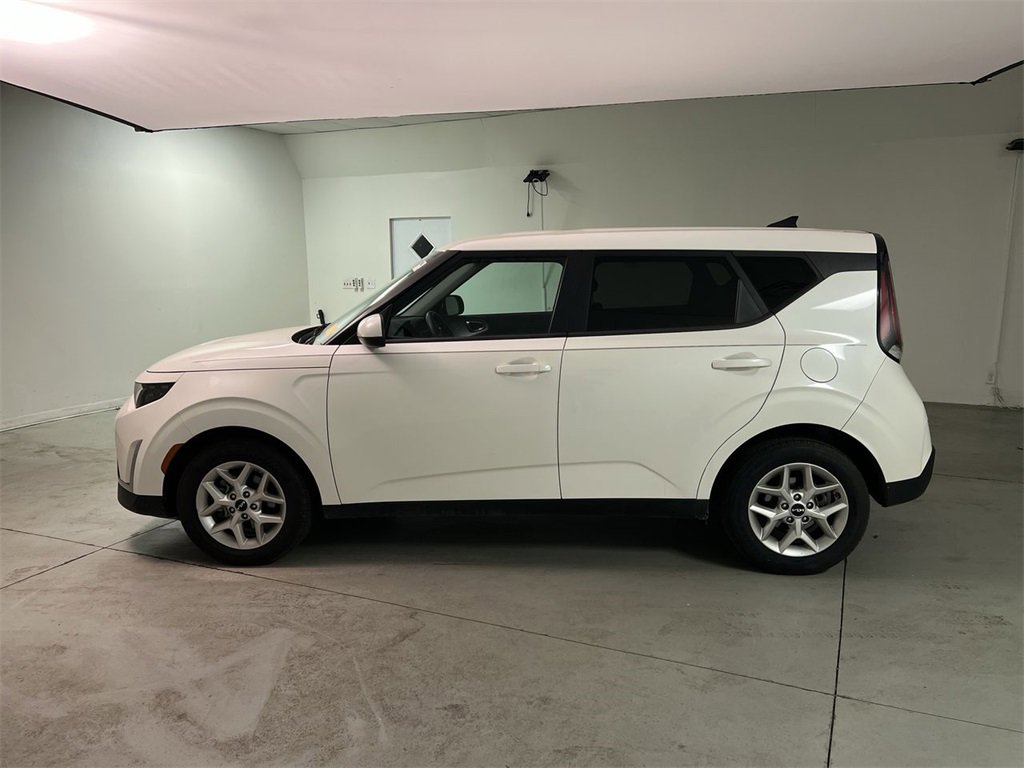 2023 Kia Soul LX S photo 4