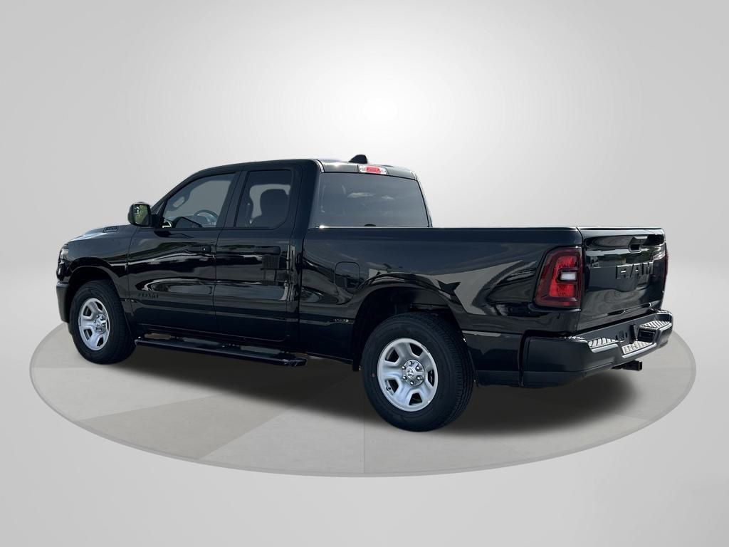 2025 Ram 1500 Tradesman photo 4