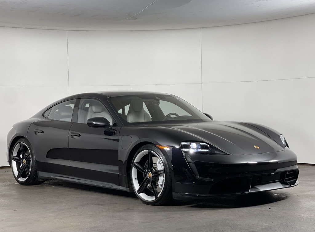 2024 Porsche Taycan Turbo photo 9