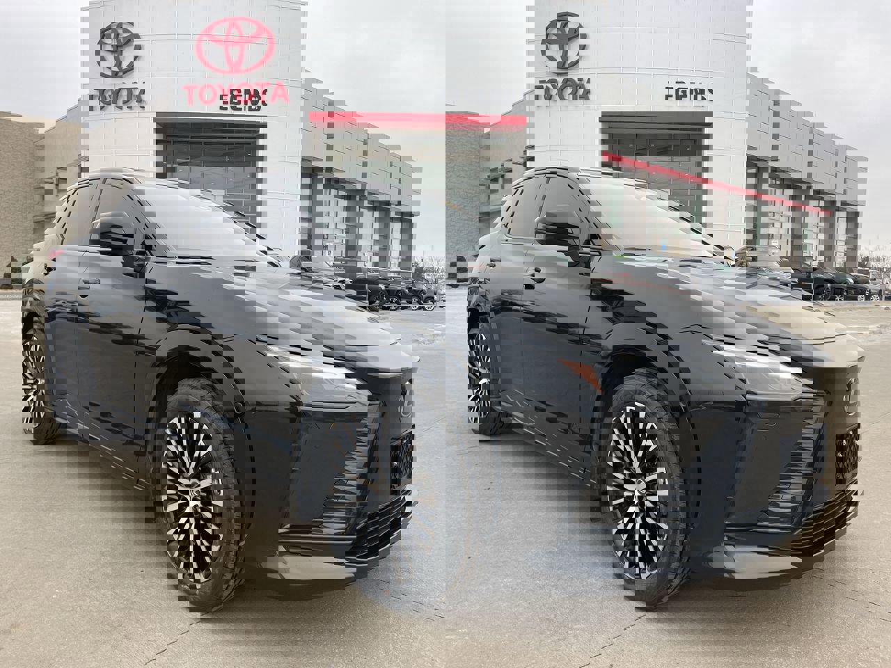 2024 Lexus RZ Premium's photo