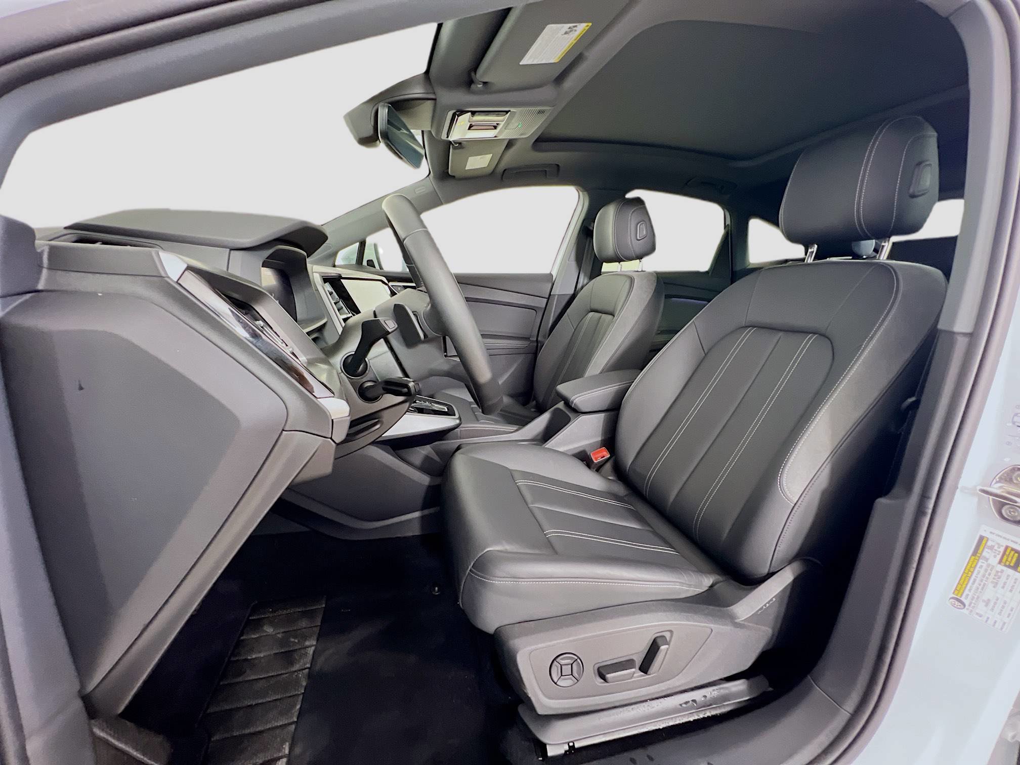 2024 Audi Q4 E-tron Sportback Premium photo 9