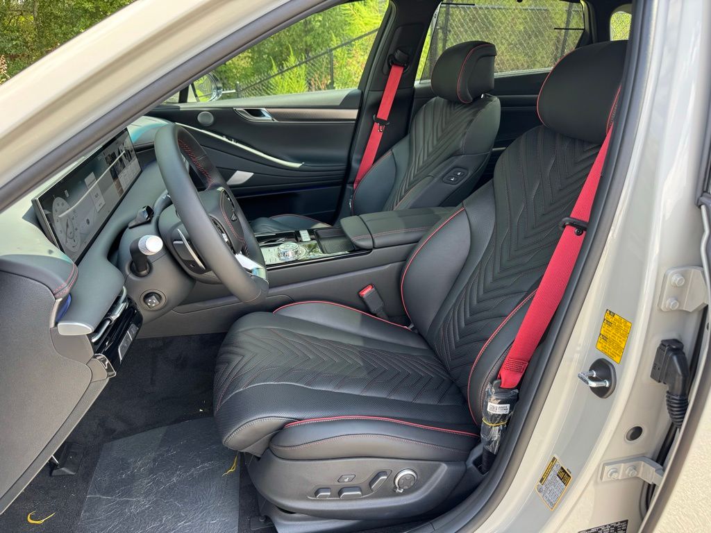 2026 Genesis G80 2.5T Sport Prestige AWD photo 13