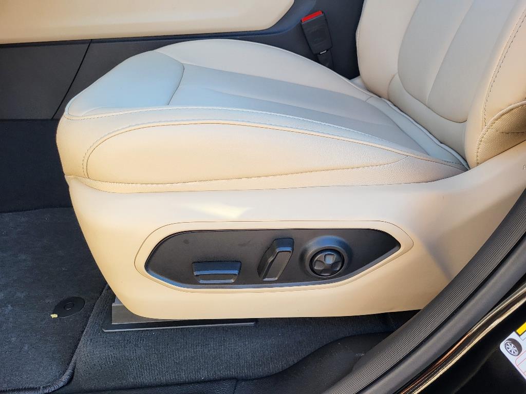 2024 Jeep Cherokee 4xe photo 7
