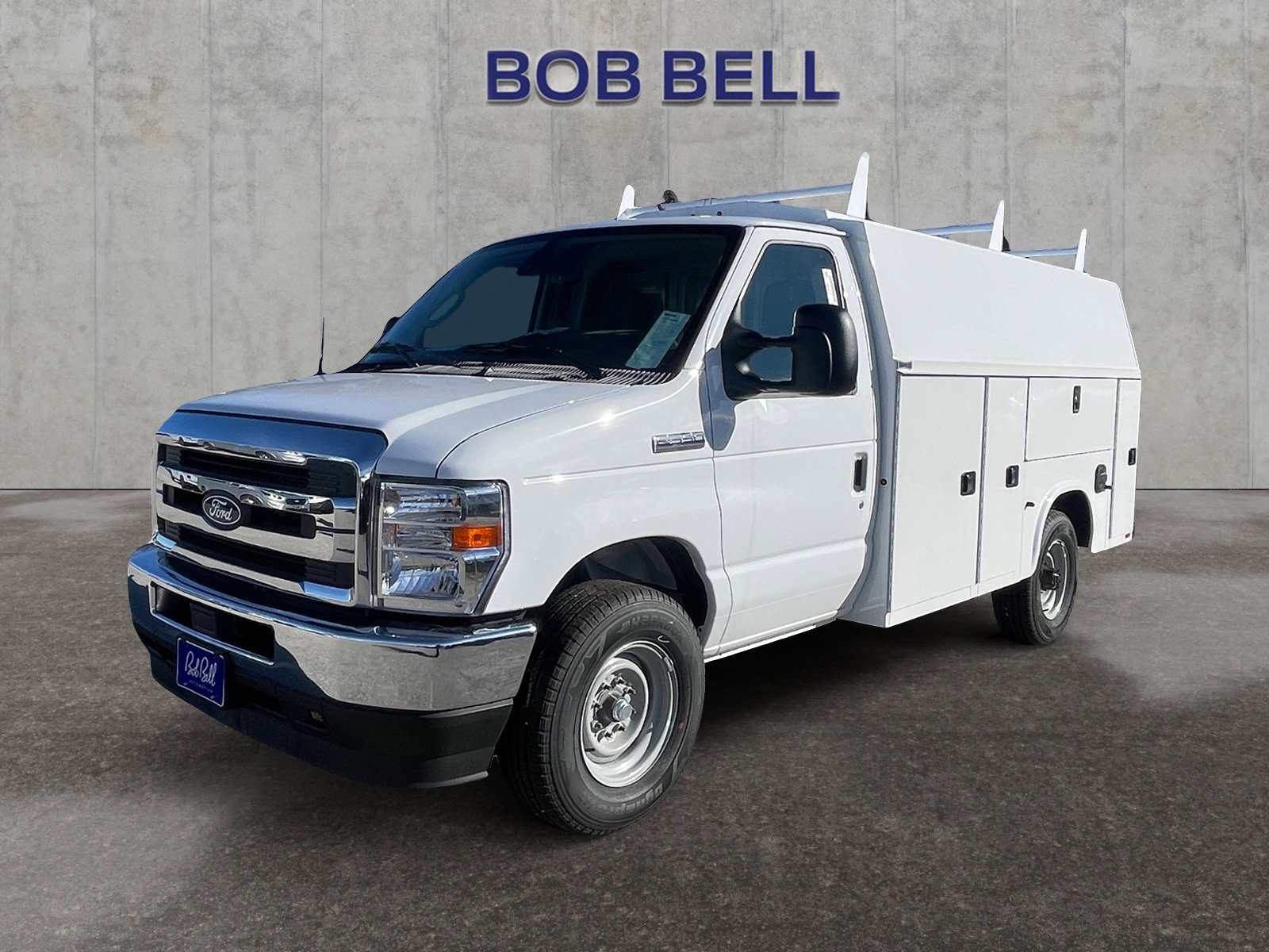 2025 Ford E-Series Cutaway Base's photo