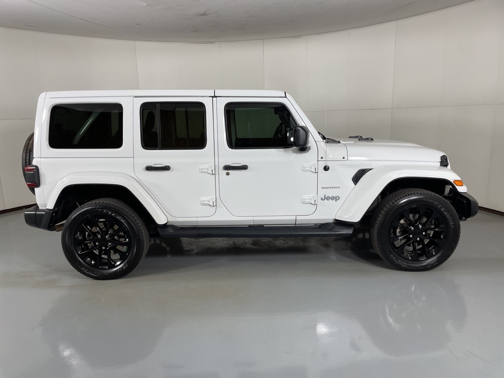 2021 Jeep Wrangler Unlimited Sahara 4xe photo 9