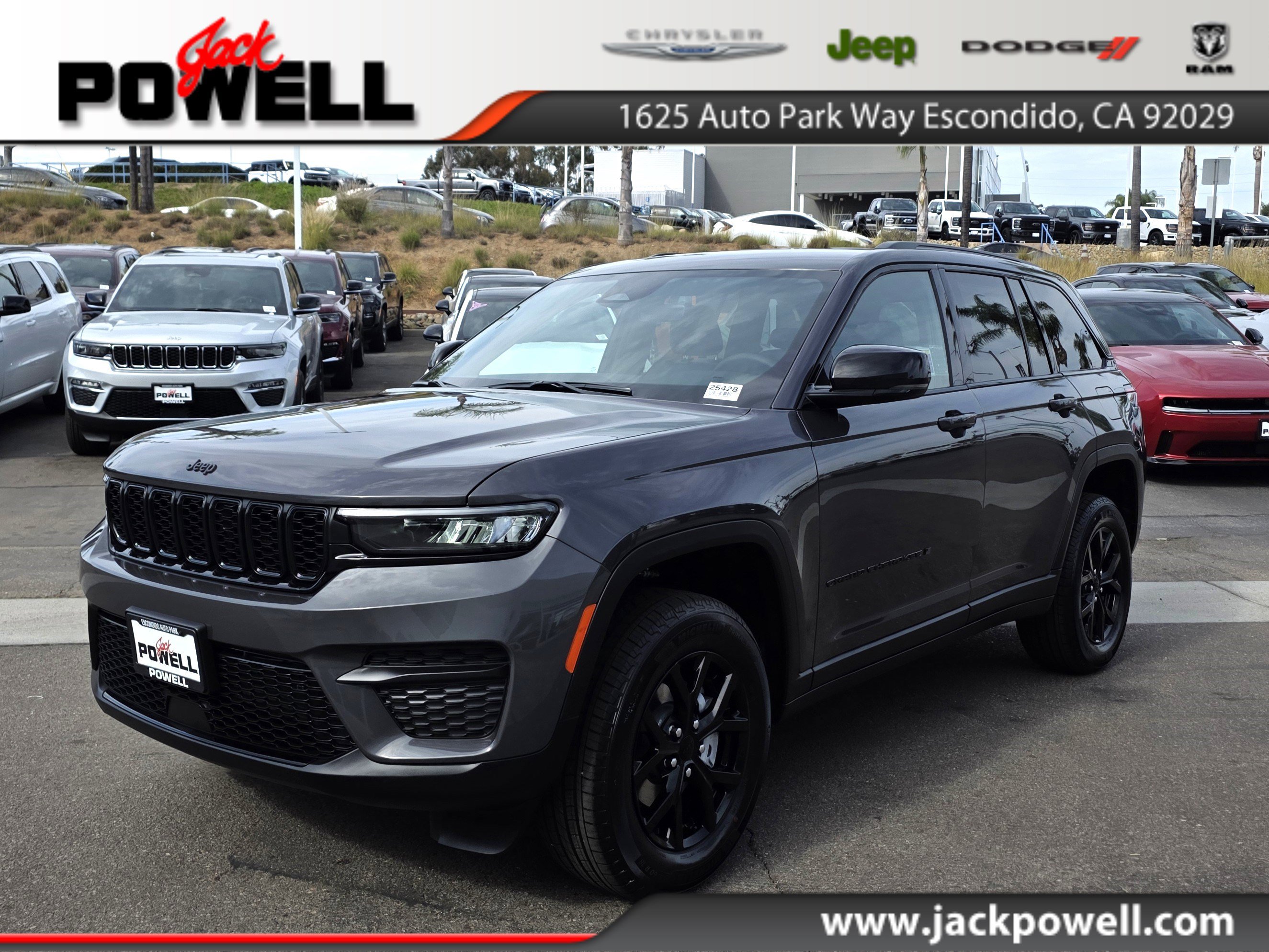 2025 Jeep Grand Cherokee Altitude's photo