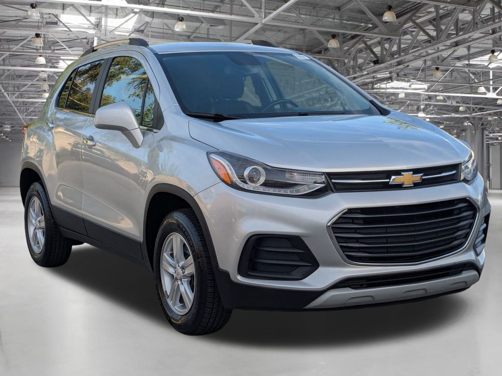 2019 Chevrolet Trax LT photo 3