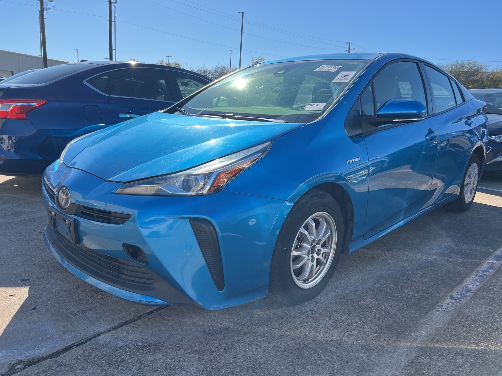 2022 Toyota Prius LE's photo